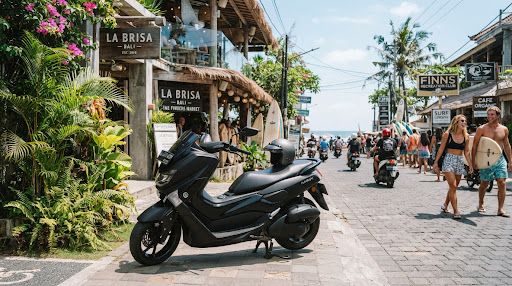How to Navigate Bali Roundabouts & Intersections Without Stress