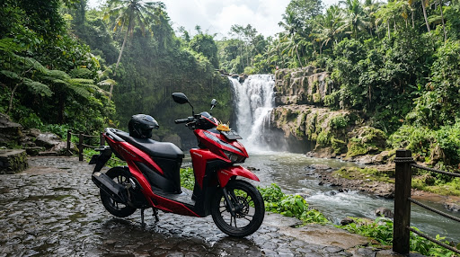 Top 7 Waterfall Scooter Trips in Bali (Tegenungan, Leke Leke, Nungnung)