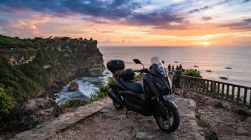 Exploring the South Bukit Peninsula: Weekend Scooter Road Trips for Nusa Dua Remote Workers