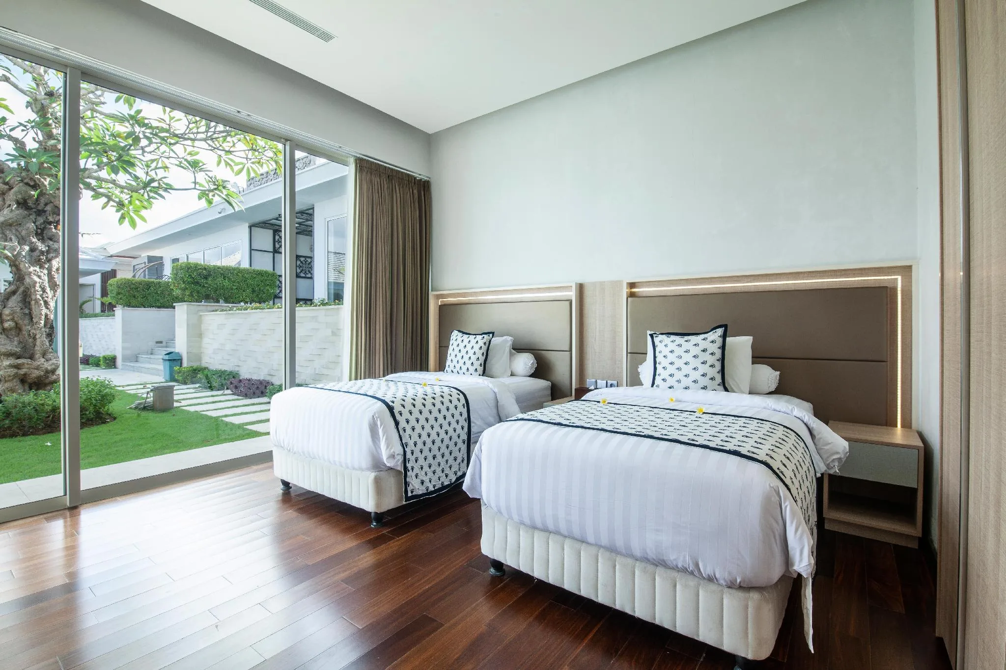 CLIFF FRONT  4 Bedroom with Ocean pandawa Beach! - Photo 4