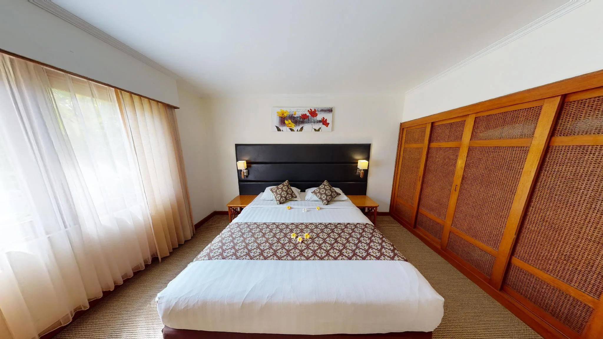 Plagoo Holiday Hotel - Photo 2
