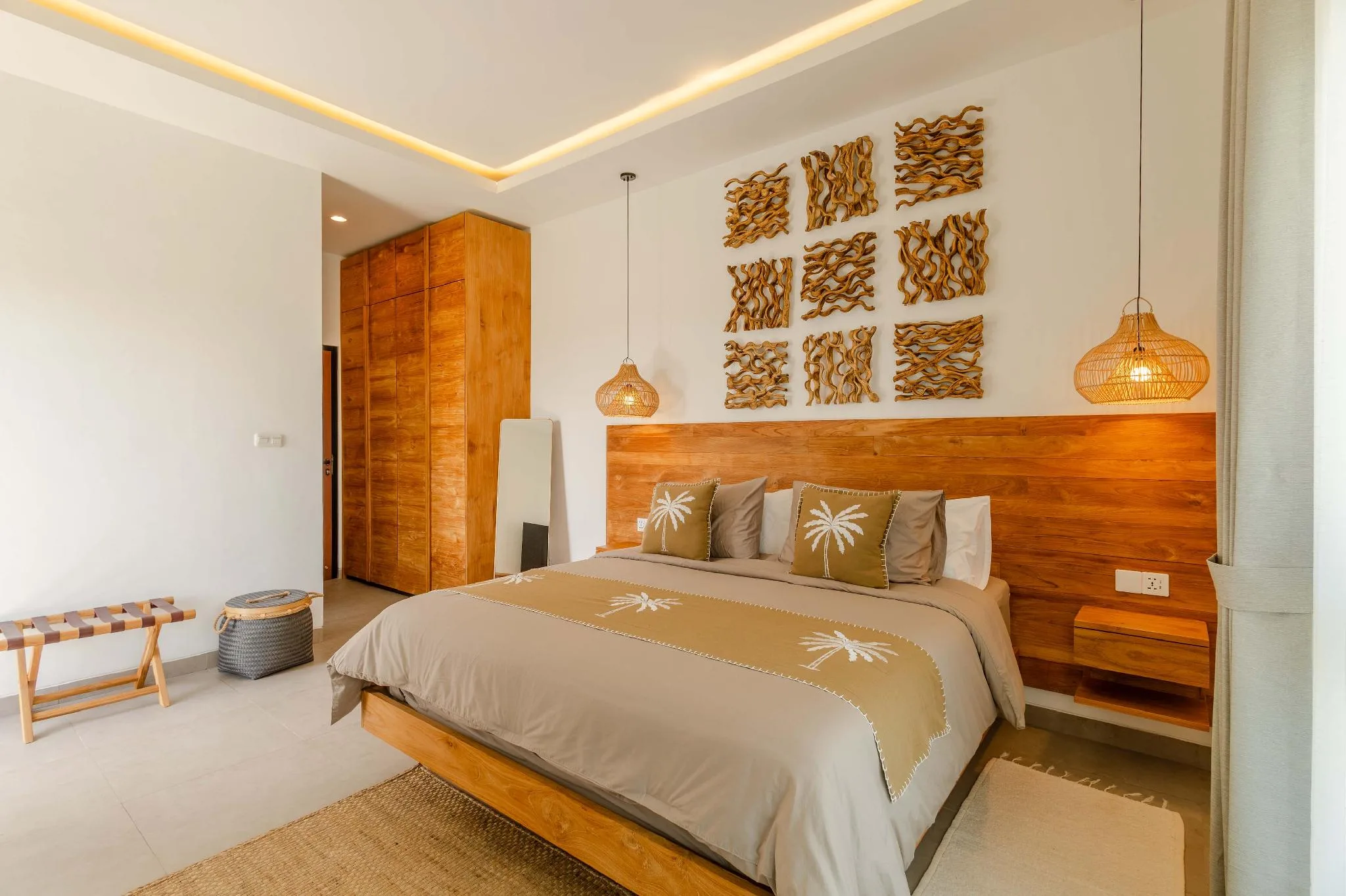 Villa Marylise 3BR with Private Pool in Nusa Dua - Photo 2